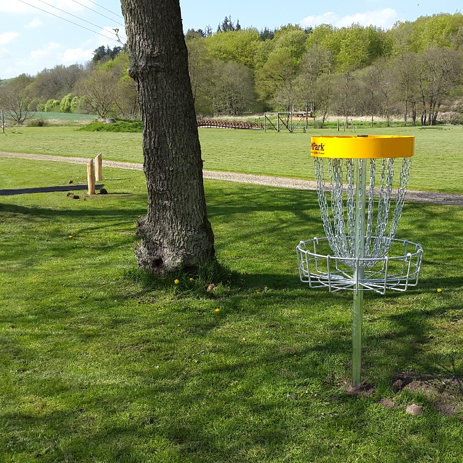 Disc-golf fra Lilletræ.dk Disc-golf bane og events - Ring til Lilletræ og hør nærmere.