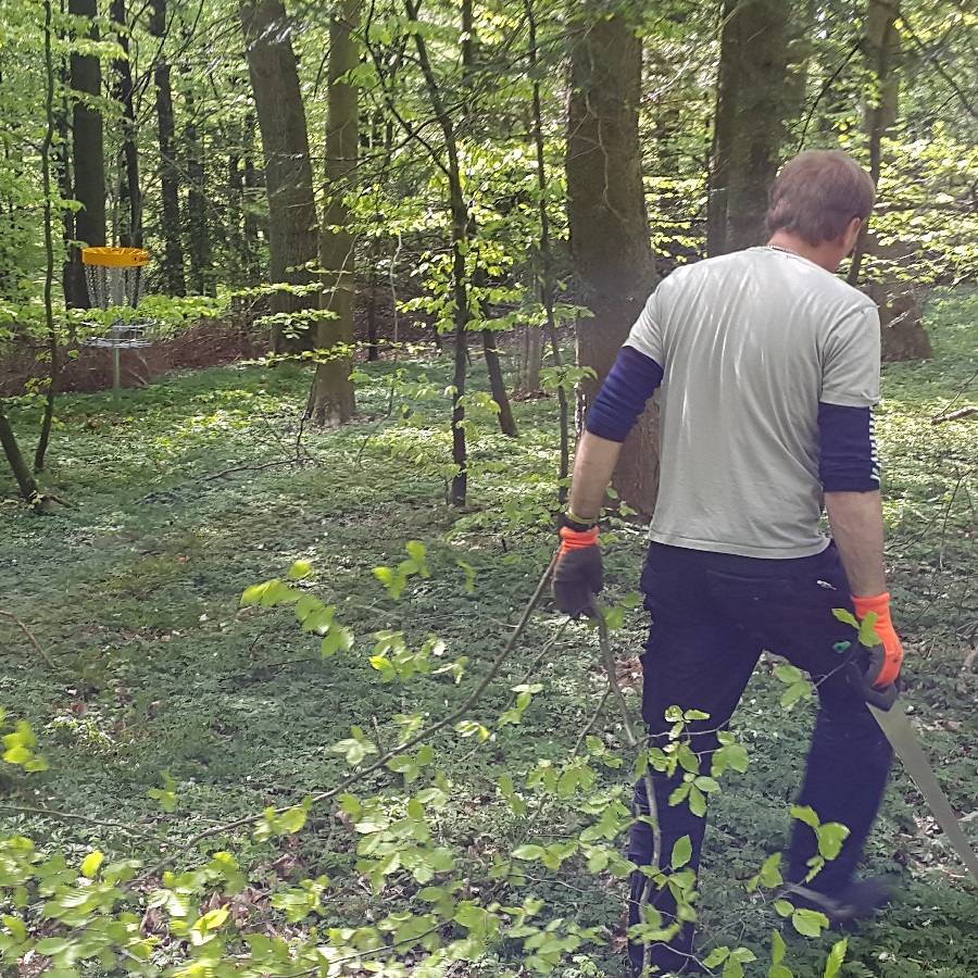 Disc-golf bane i svære områder Lilletræ.dk designer og opsætter disc-golf baner i Danmark